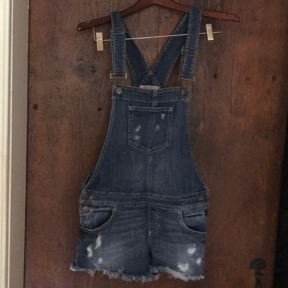 GUESS Overall shorts size small